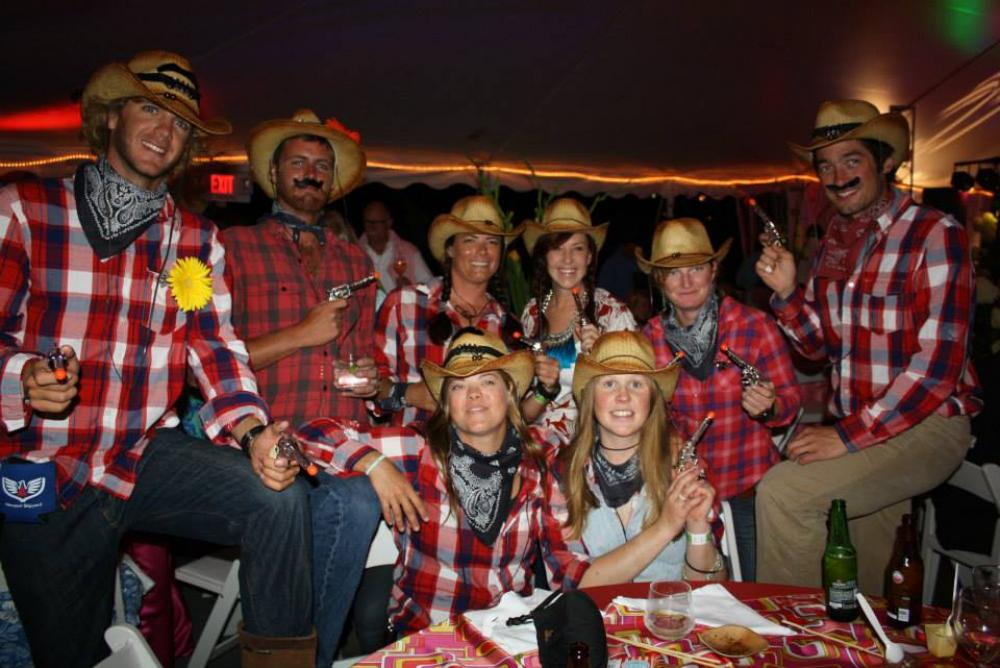 Hinckley Yacht Services, Portsmouth RI Yacht Insider's Guide