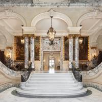 The Elms Foyer | George Gray – Courtesy of The Preservation Society of Newport County